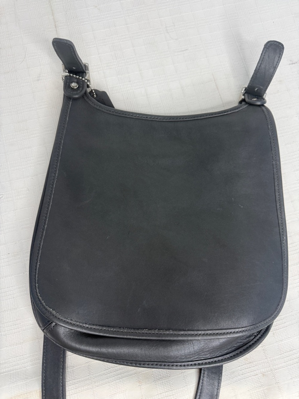 COACH VINTAGE Slim Hippie Flap Saddle Bag. - Picture 11 of 17